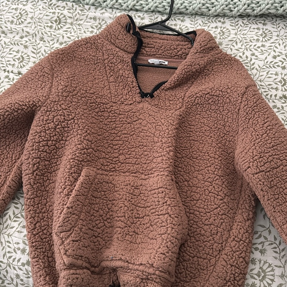 Fuzzy half zip